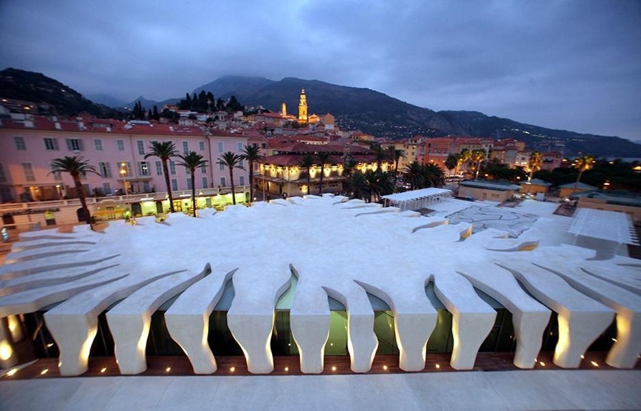 Menton: Superbe Appartement Exterior foto